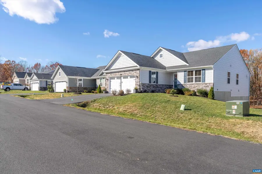 93 Archer Dr, Palmyra, VA 22963 - #2