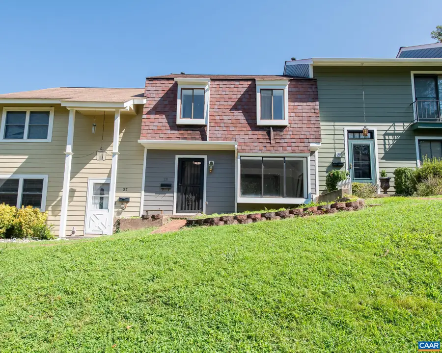28 Woodlake Dr, Charlottesville, VA 22901 - #2
