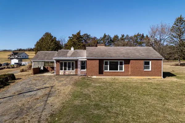 8241 North Valley Pike, Harrisonburg, VA 22802