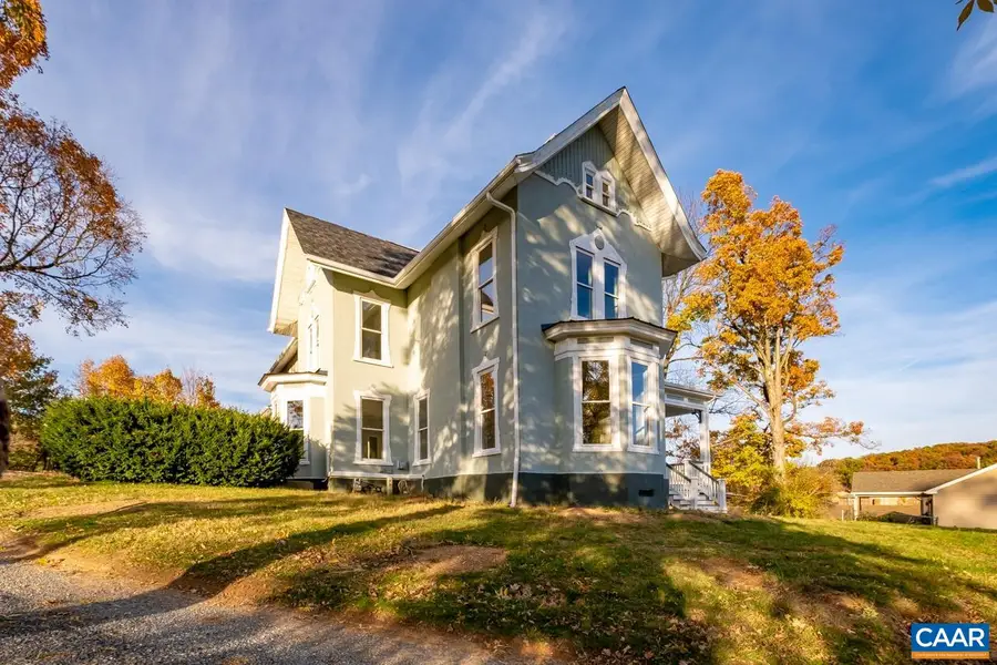 811 Westover Dr, Staunton, VA 24401 - Image #3