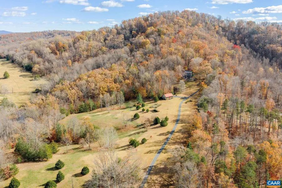 407 Broad Axe Rd, Charlottesville, VA 22903 - Image #2