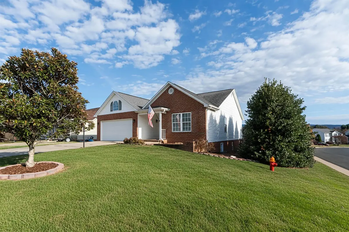 200 Bedford Rd, Waynesboro, VA 22980 - #1