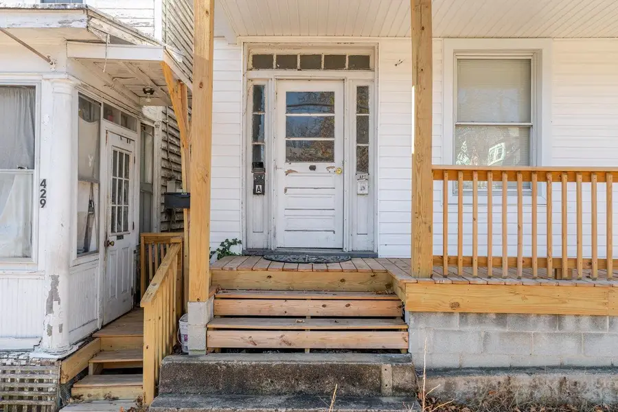 427 Fourth St, Shenandoah, VA 22849 - #3