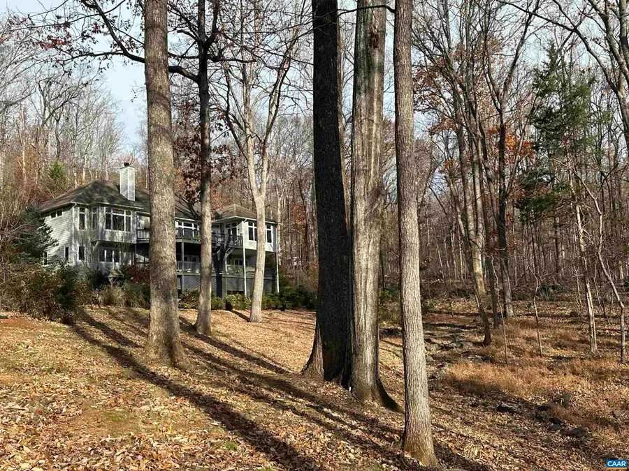 423 Foothills Dr, Nellysford, VA 22958 - Image #3