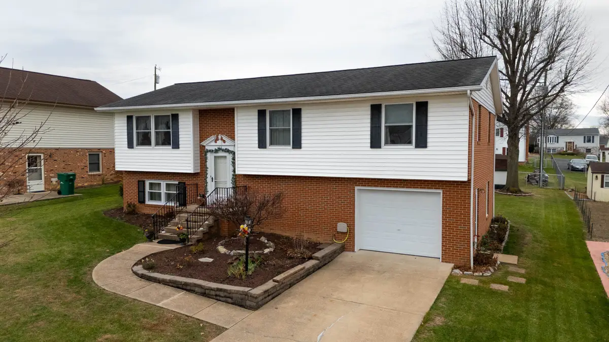 138 First St, Broadway, VA 22815 - Image #1