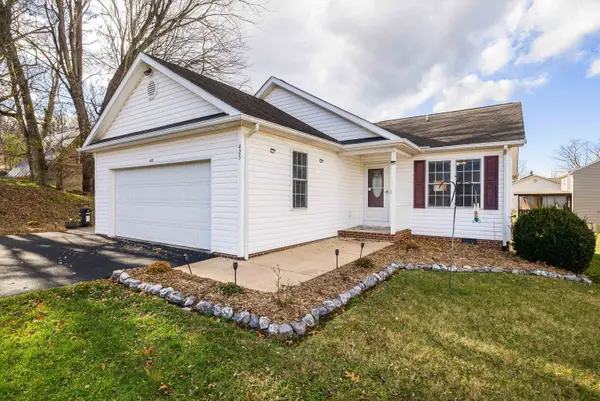 425 Jackson Ave S, Waynesboro, VA 22980