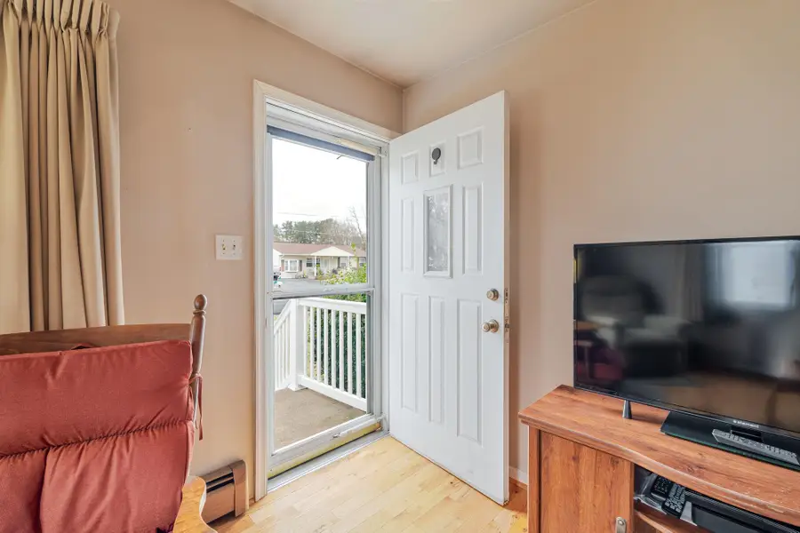 322 Summit Ave W, Elkton, VA 22827 - Image #3