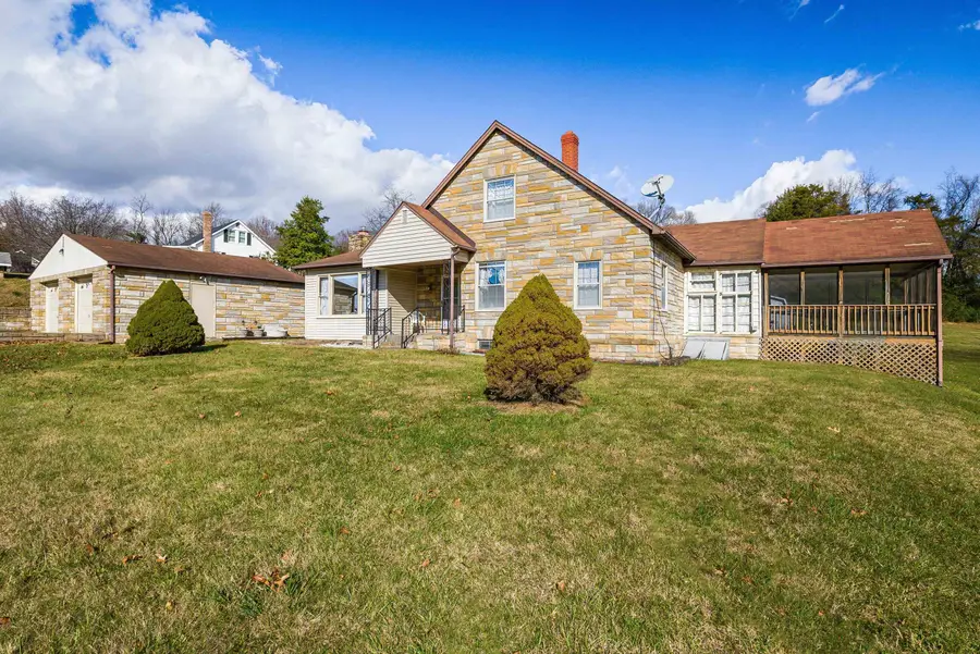 18753 Mt Pleasant Rd, Elkton, VA 22827 - #2