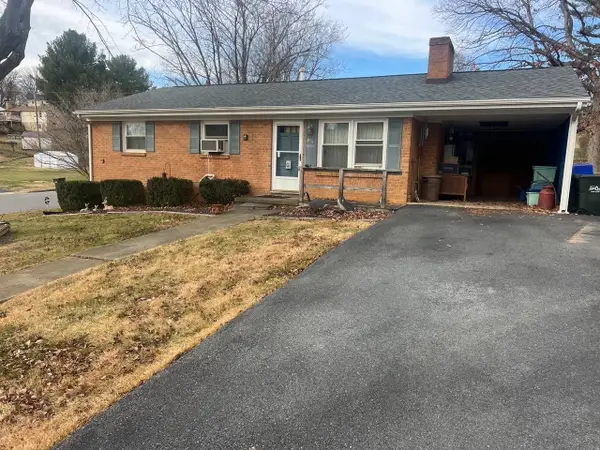 84 Hudson Ave, Staunton, VA 24401