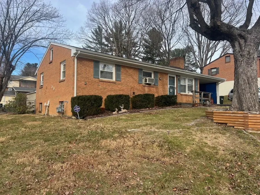 84 Hudson Ave, Staunton, VA 24401 - #2