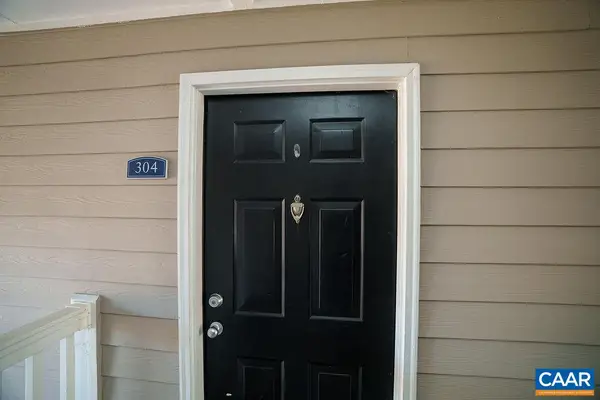 175 Yellowstone Dr, Charlottesville, VA 22903