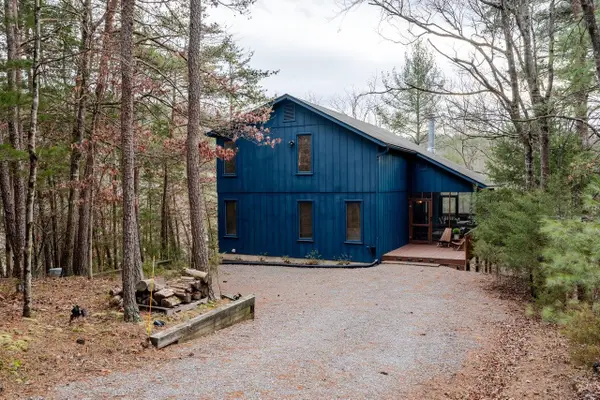 268 Picard Ct, Basye, VA 22810