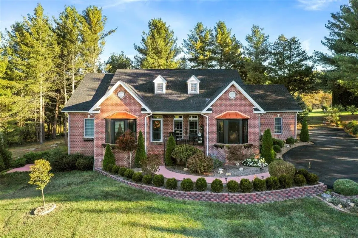 40 Birdsong Ln, Edinburg, VA 22824 - #1