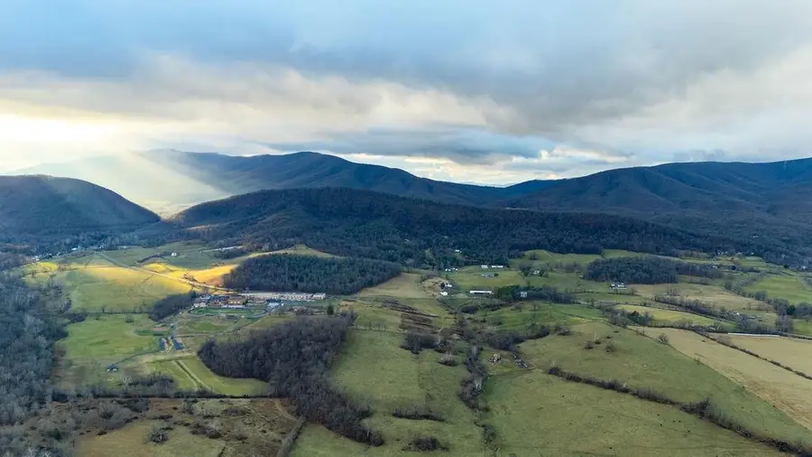 339 Buffalo Branch Ln, Swoope, VA 24479 - Image #3