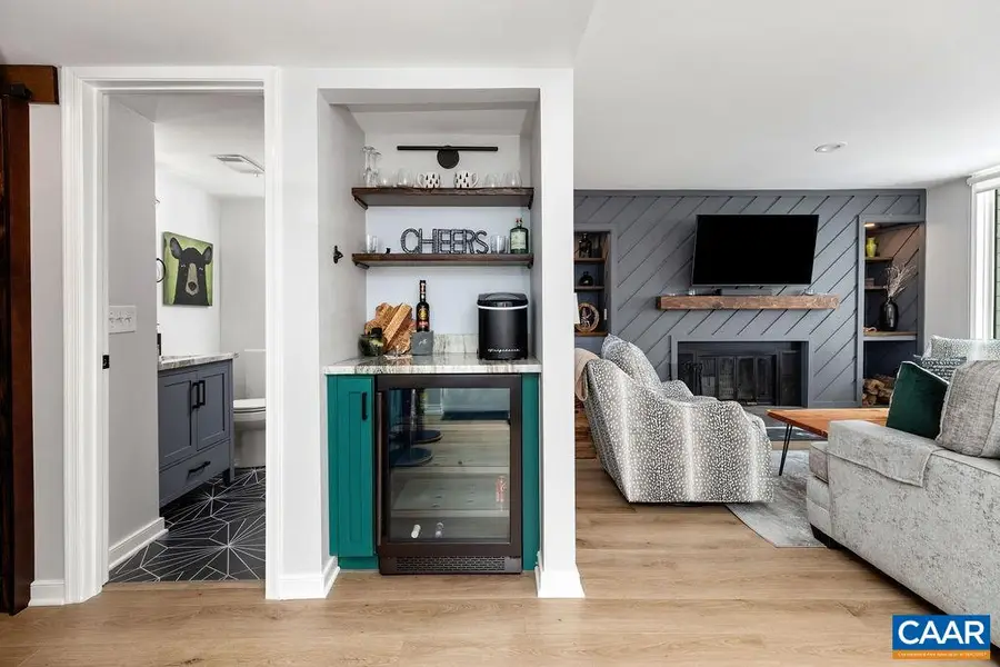 1411 Highlands Condos, Roseland, VA 22967 - #2