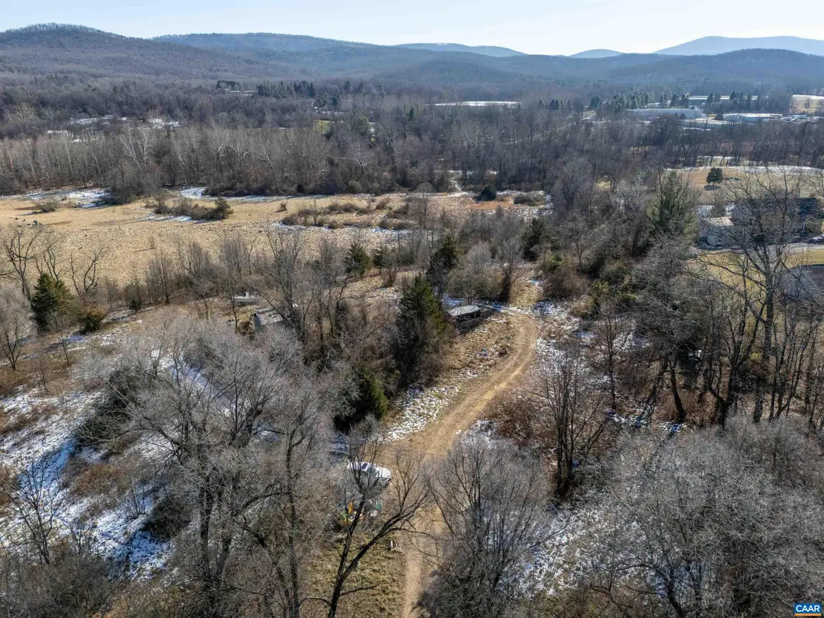 2024 Baylor Ave, Waynesboro, VA 22980 - #1