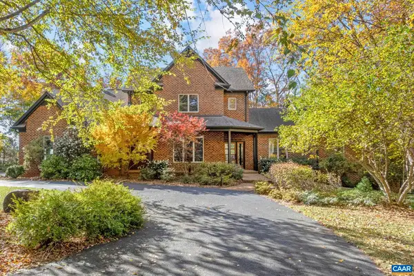 2815 Cola Woods Ln, Charlottesville, VA 22901