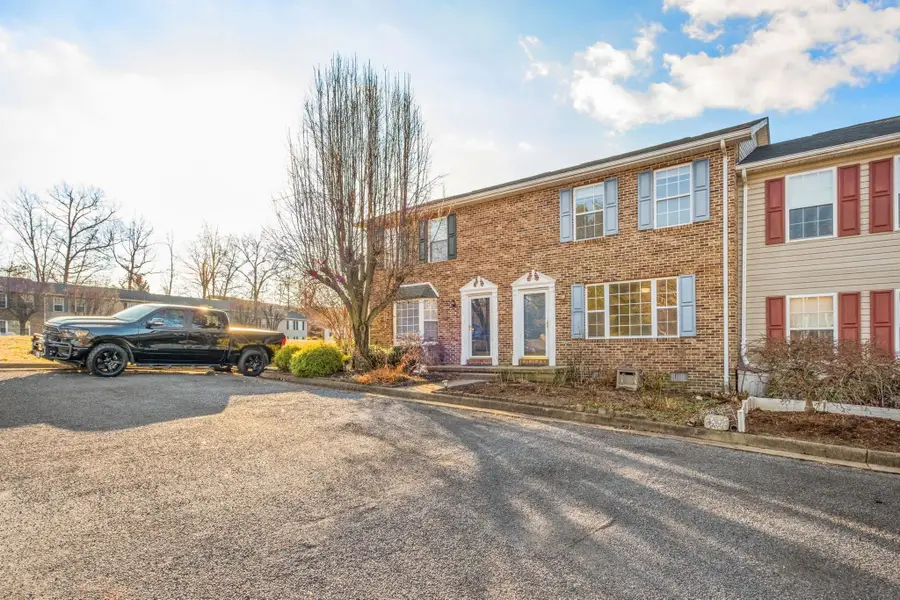 2386 Breckenridge Ct, Harrisonburg, VA 22801 - Image #3