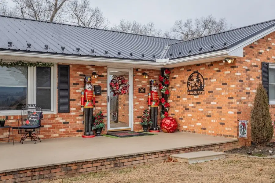 302 Honeysuckle Rd, Elkton, VA 22827 - #3