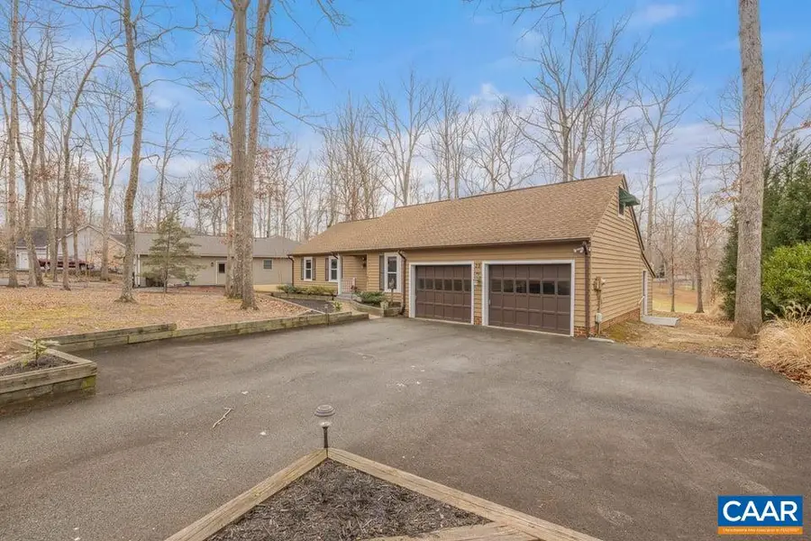 28 Out Of Bounds Rd, Palmyra, VA 22963 - Image #2