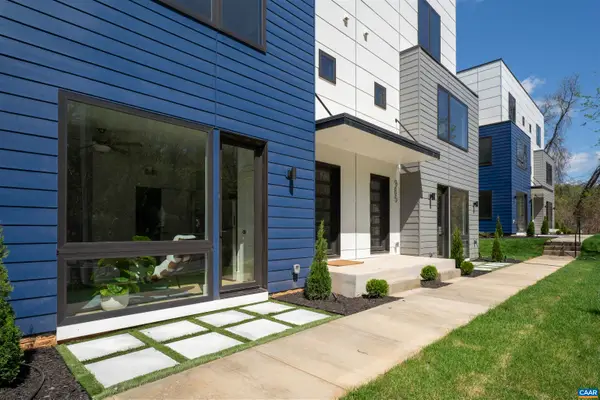 985 5th St Sw, Charlottesville, VA 22902