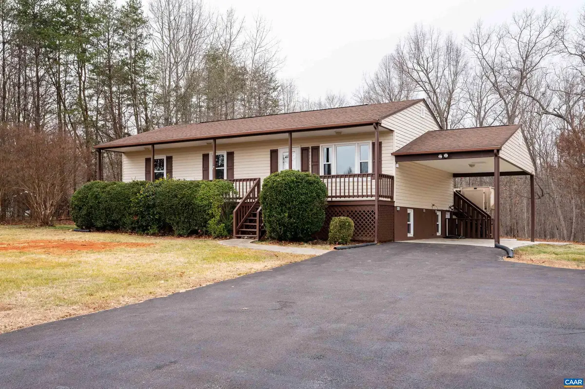 361 Haden Martin Rd, Palmyra, VA 22963 - Image #1