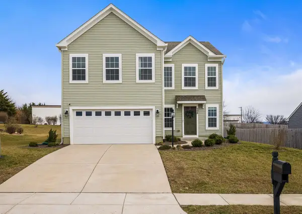 208 Oakbridge Dr, Waynesboro, VA 22980