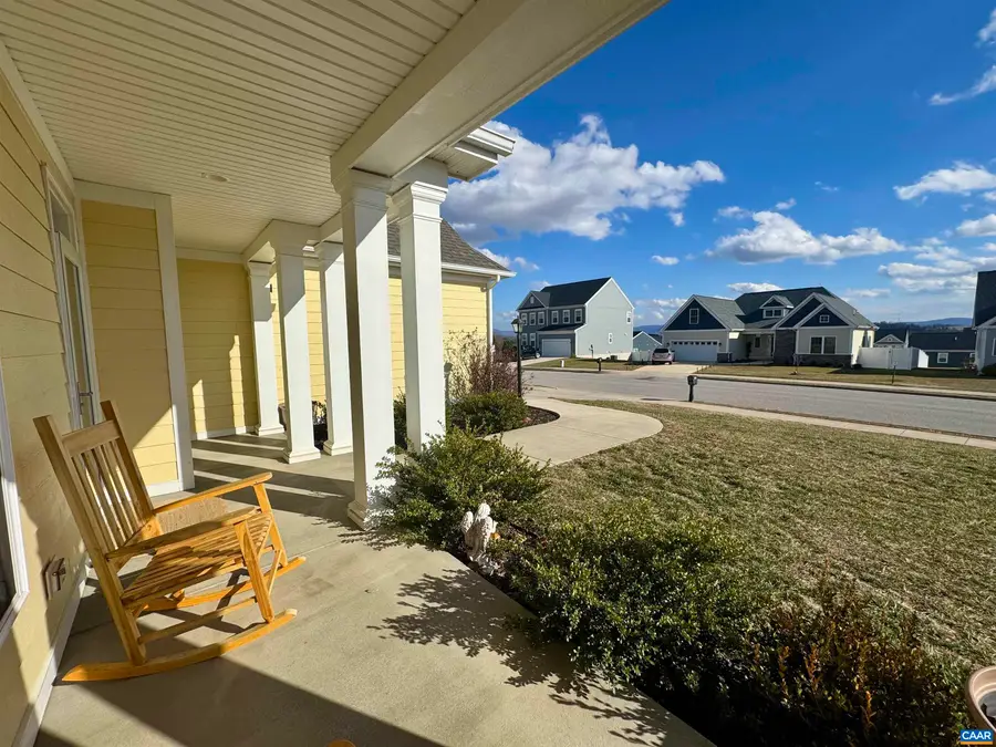 189 Windsor Dr, Fishersville, VA 22939 - #3