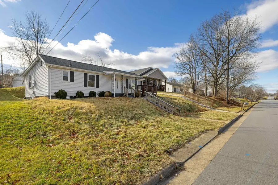 1340 B St, Waynesboro, VA 22980 - Image #2