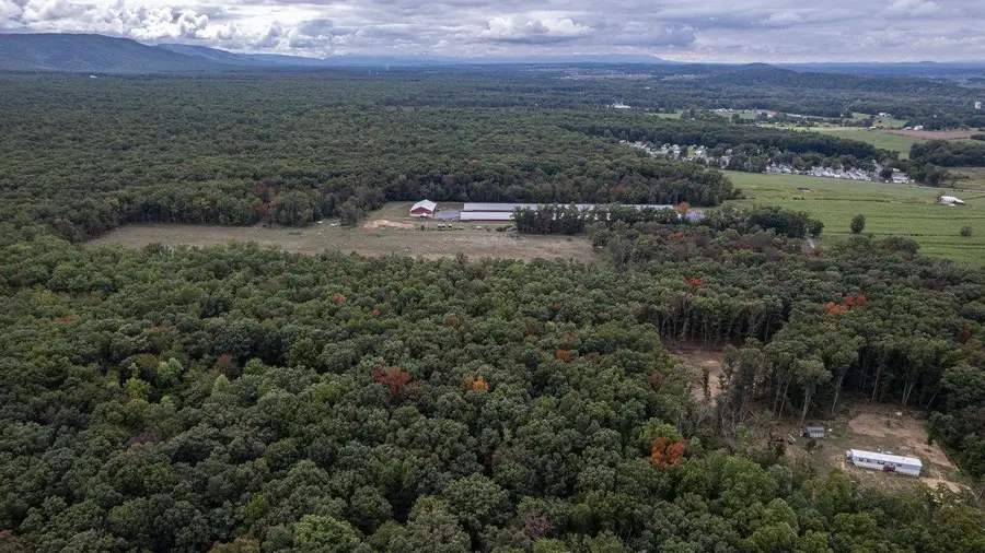 000 Richland Ln, Grottoes, VA 24441 - #3