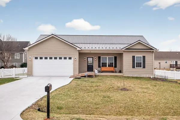 65 Wanda St W, Stanley, VA 22851