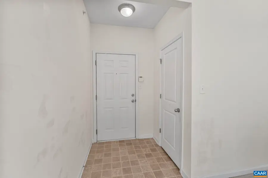 750 Walker Sq, Charlottesville, VA 22903 - Image #2