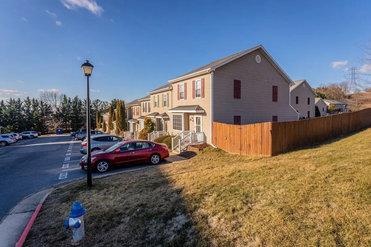 3313 Impression Ct, Ashby, VA 22801 - #1