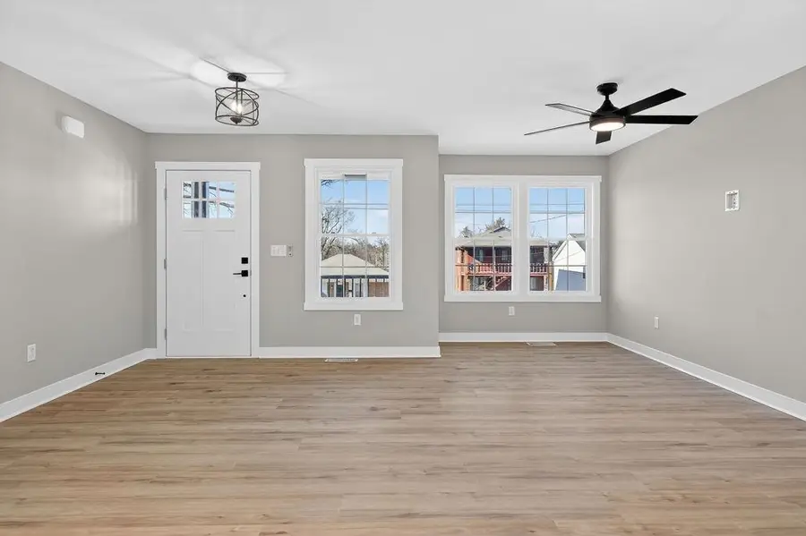 640 Bayard Ave N, Waynesboro, VA 22980 - #2