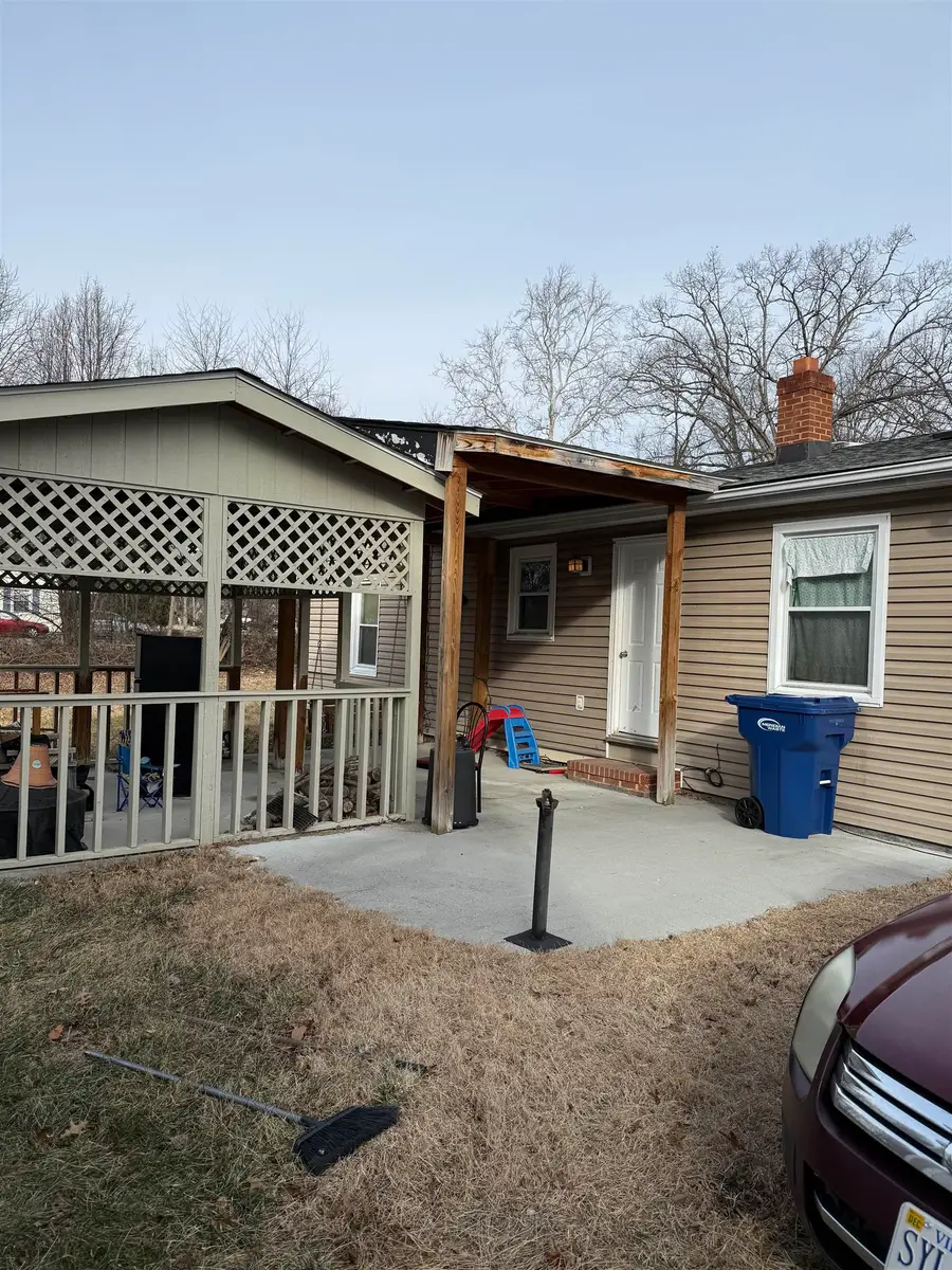 1702 Cherry Ave, Grottoes, VA 24441 - #2