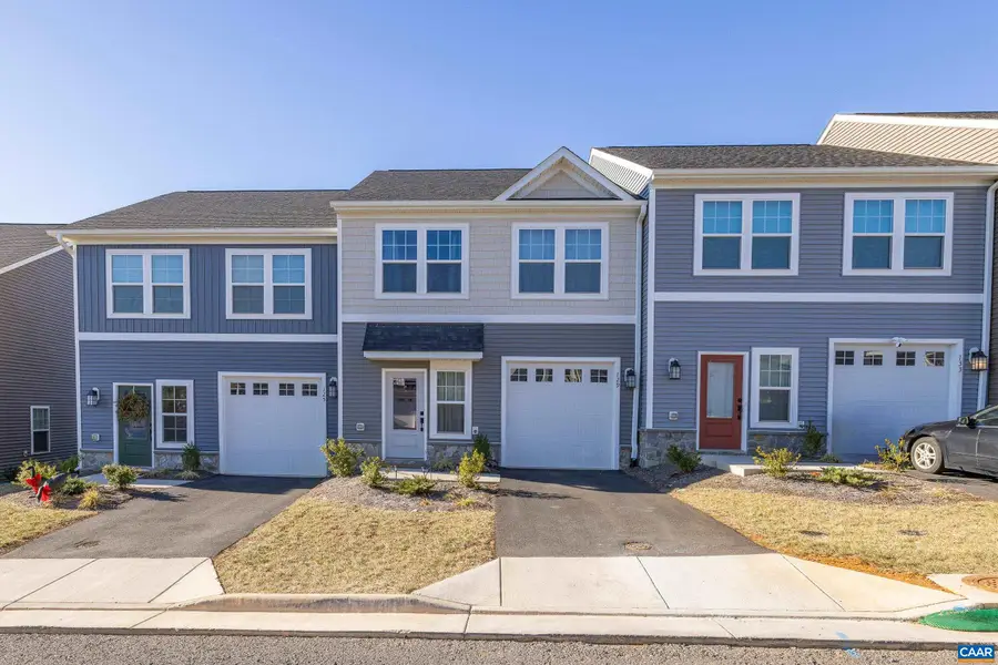 129 Ridgeline Dr, Waynesboro, VA 22980 - #2