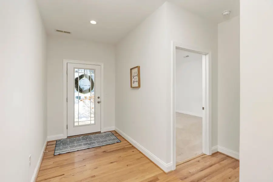 228 Windsor Dr, Fishersville, VA 22939 - #3