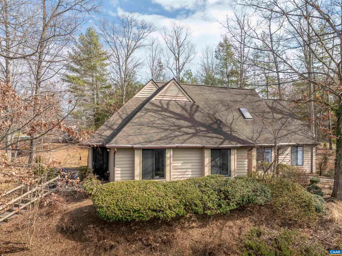 1301 Creekside Dr, Charlottesville, VA 22902 - #1