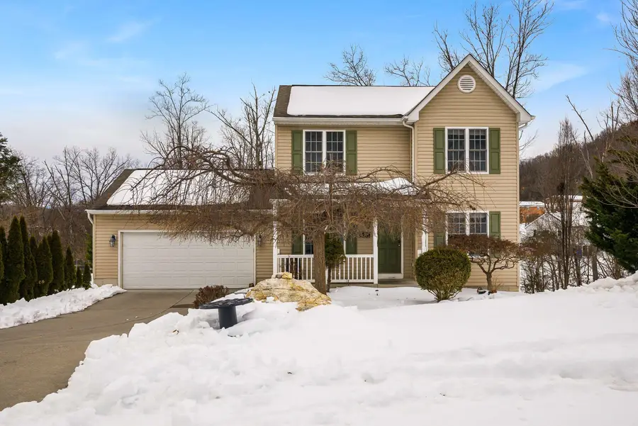 425 Campbell St, Staunton, VA 24401 - #2