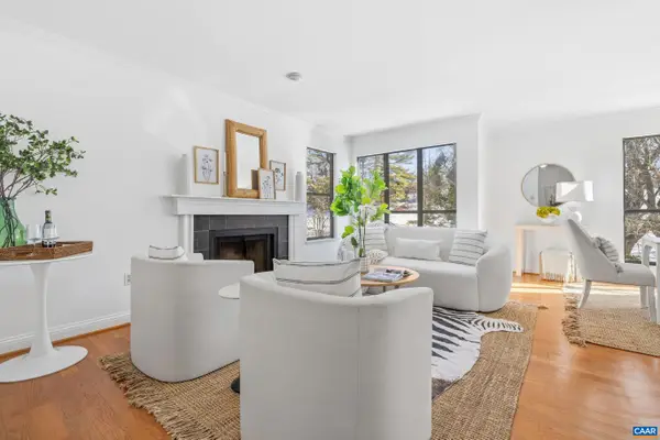 362 South Pantops Dr, Charlottesville, VA 22911