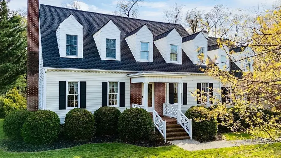 100 Buckingham Pl, Waynesboro, VA 22980 - #2