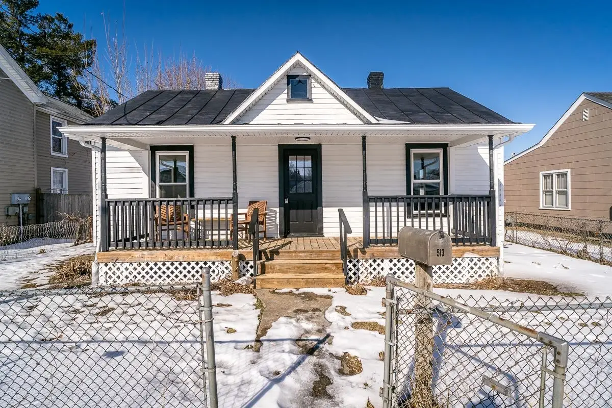 513 Bath Ave N, Waynesboro, VA 22980 - #1