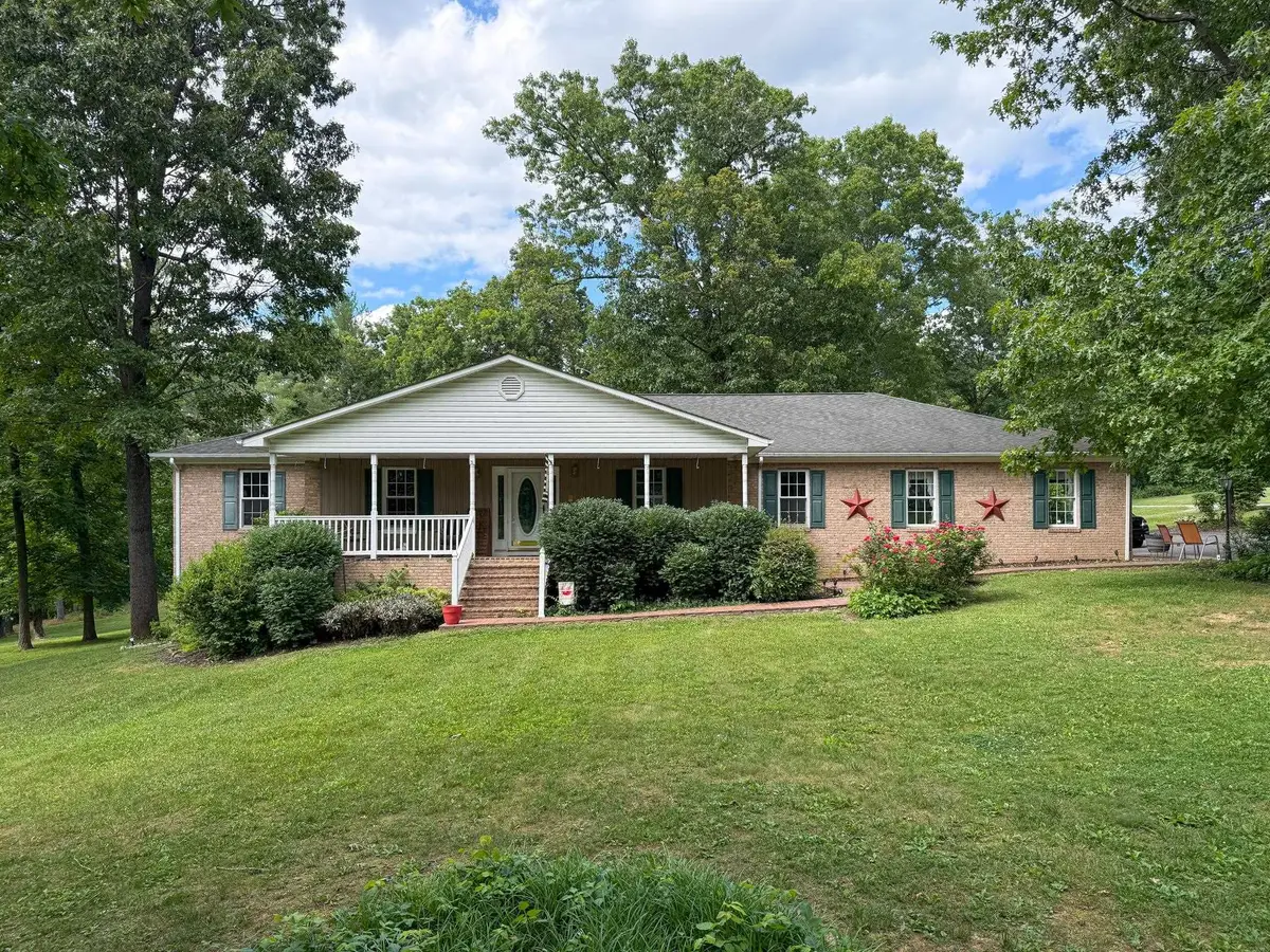 804 Oak Grove Church Rd, Waynesboro, VA 22980 - #1