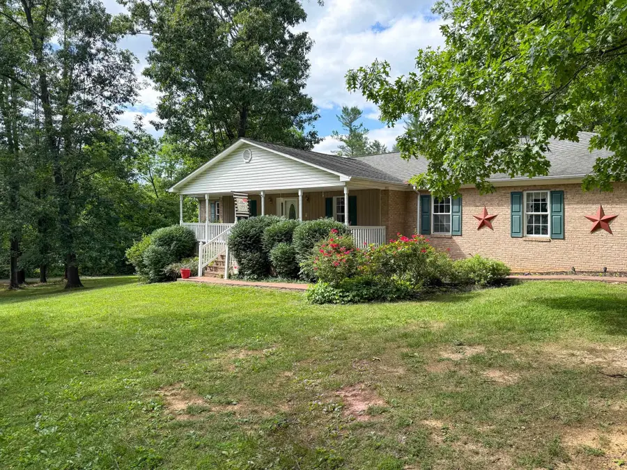 804 Oak Grove Church Rd, Waynesboro, VA 22980 - #3