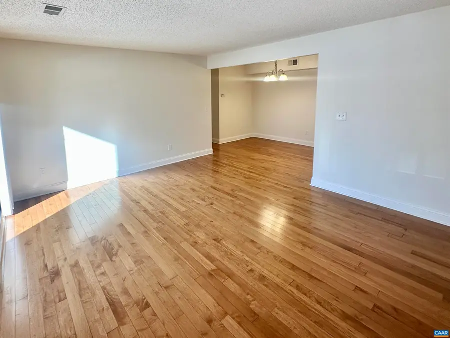 101 Turtle Creek Rd, Charlottesville, VA 22901 - #3