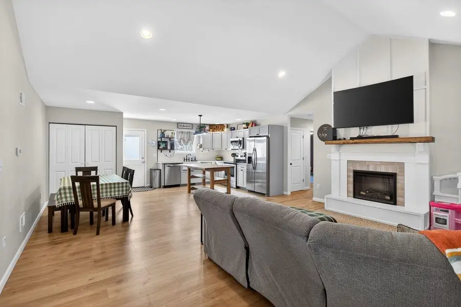 124 Belvedere St, Timberville, VA 22853 - #3