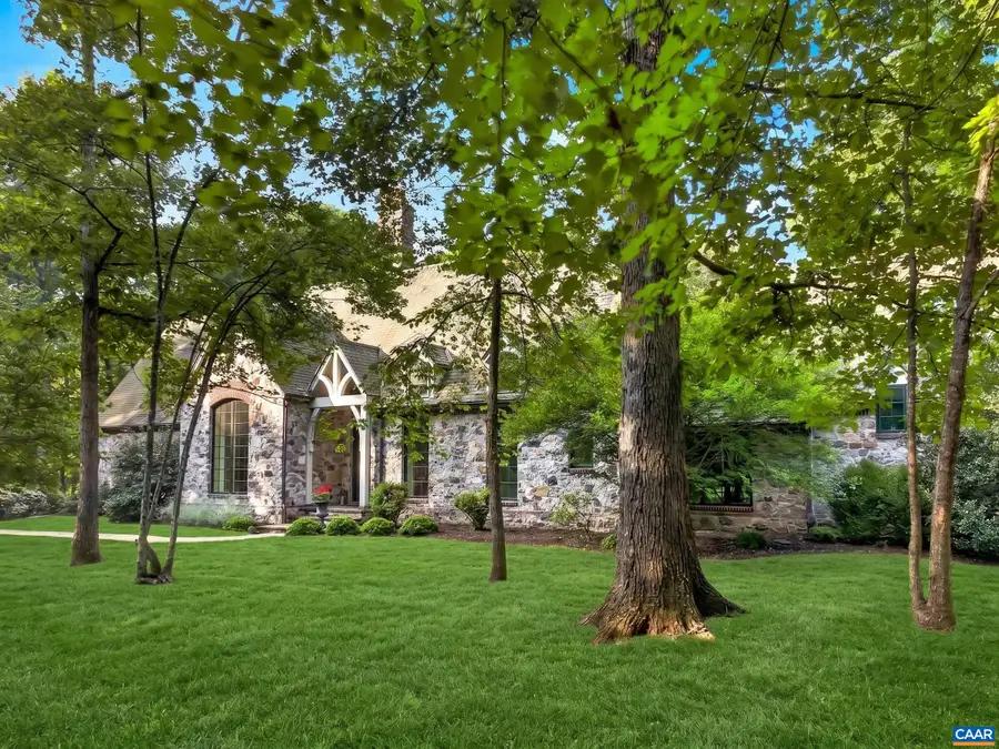 880 Club Dr, Keswick, VA 22947 - #2