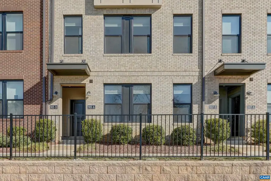 915 Salamander St, Charlottesville, VA 22911 - #2