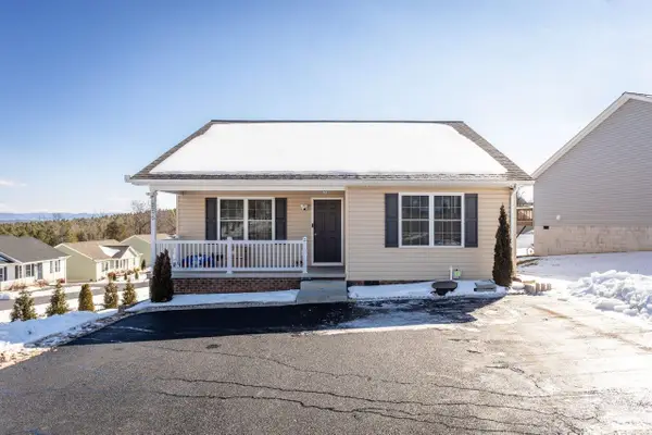 2275 Whitestone Dr, Rockingham, VA 22801