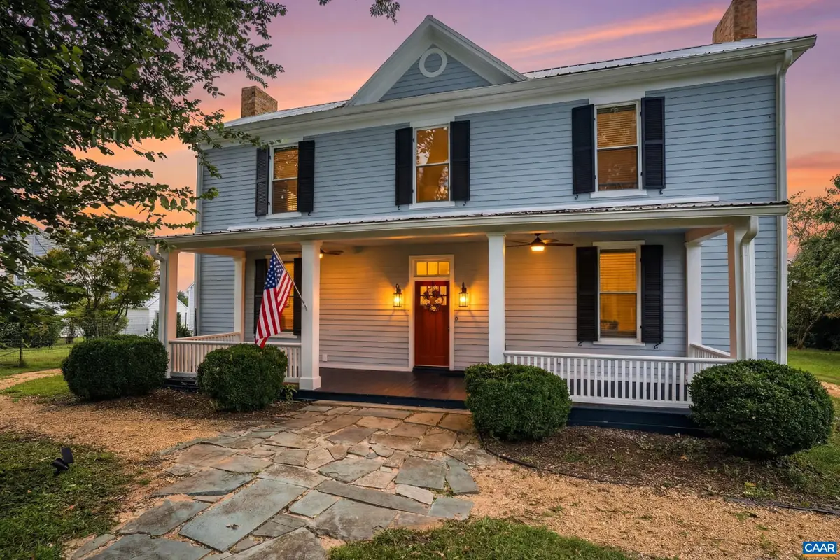 260 Main St N, Amherst, VA 24521 - #1